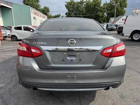 Used 2016 Nissan Altima 2.5 S w/ Power Driver Seat Package image 4