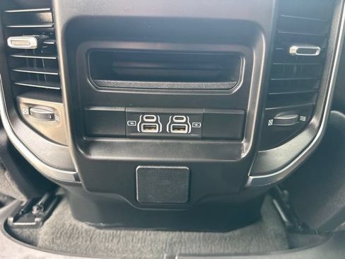 Certified 2024 RAM 1500 Big Horn RWD image 38
