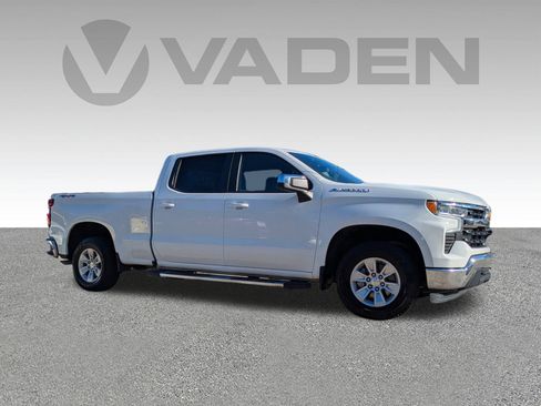 Used 2023 Chevrolet Silverado 1500 LT w/ Protection Package image 3