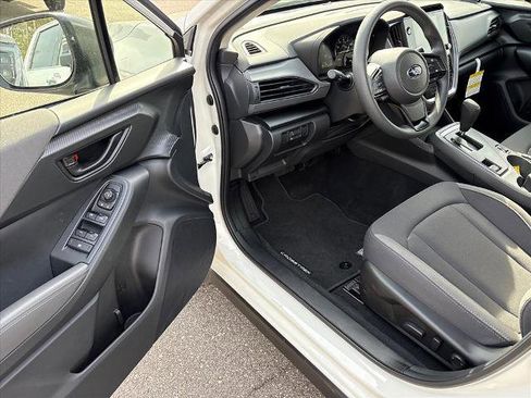 Used 2025 Subaru Crosstrek 2.0i Premium image 11