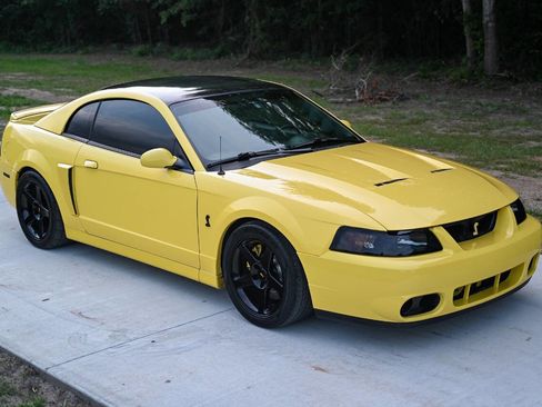 Used 2003 Ford Mustang Cobra RWD image 2