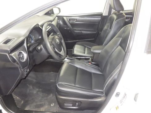 Used 2017 Toyota Corolla XLE w/ Carpet Mat Package (TMS) FWD image 8