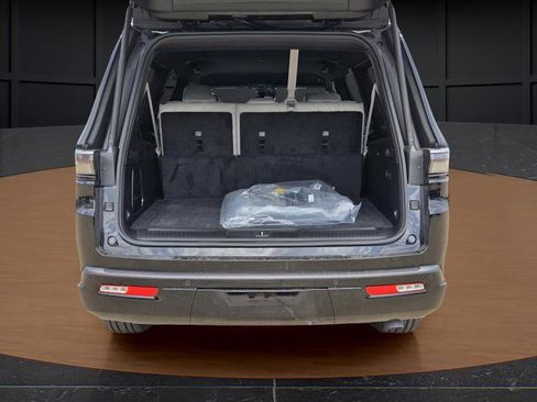 New 2026 Jeep Grand Wagoneer L 2WD image 6