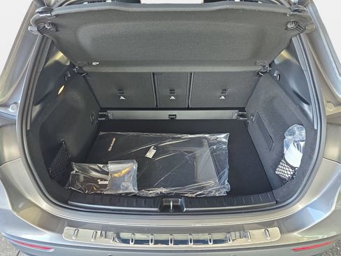 New 2026 Mercedes-Benz GLA 250 image 12