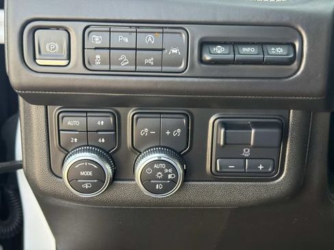 Certified 2023 GMC Yukon Denali Ultimate AWD/4WD image 27