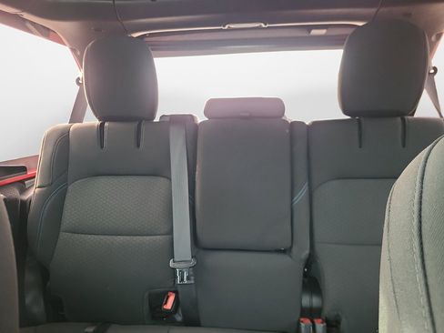 Used 2023 Jeep Wrangler Unlimited Rubicon 4xe image 14