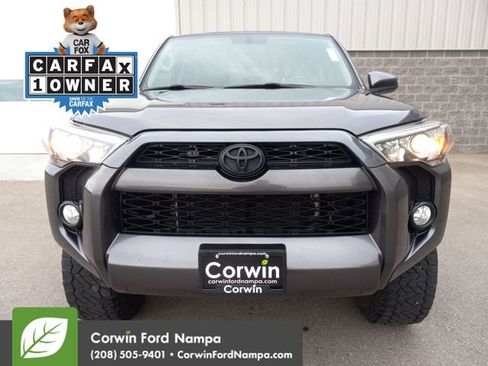 Used 2018 Toyota 4Runner SR5 image 8