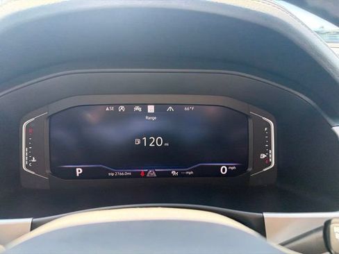 Used 2021 Volkswagen Atlas SEL AWD/4WD image 11