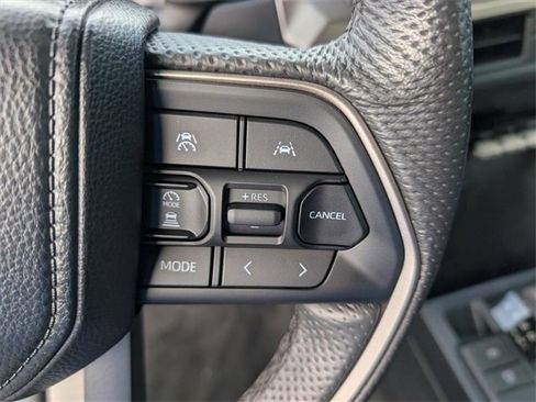 Used 2024 Toyota Tacoma TRD Sport image 9