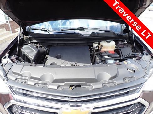 Used 2018 Chevrolet Traverse LT w/ LPO, Floor Liner Package image 13