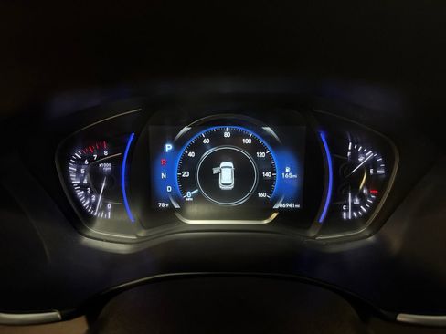 Used 2020 Hyundai Santa Fe SEL w/ Convenience + Premium Package AWD/4WD image 16