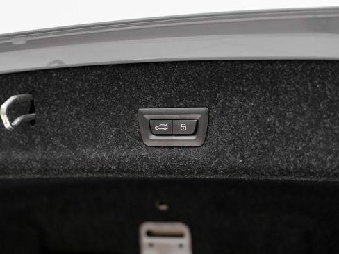 Used 2025 BMW M3 Competition RWD image 57