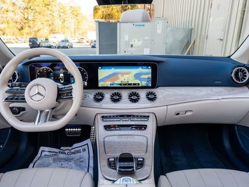 Used 2023 Mercedes-Benz E 450 Cabriolet image 17