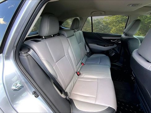 Used 2025 Subaru Outback Limited AWD/4WD image 24