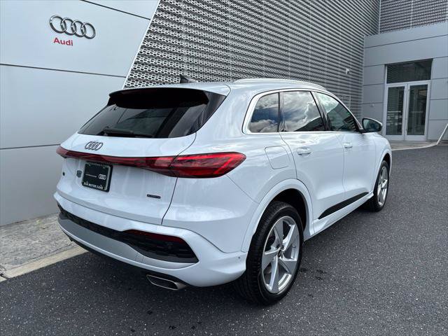 Used 2025 Audi Q5 Premium Plus AWD/4WD image 3
