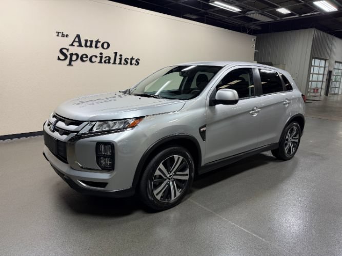 Used 2025 Mitsubishi Outlander Sport AWD image 1