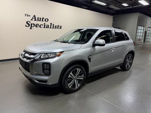 Used 2025 Mitsubishi Outlander Sport AWD image 1