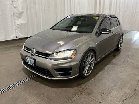 Used 2017 Volkswagen Golf R 4-Door AWD/4WD image 8