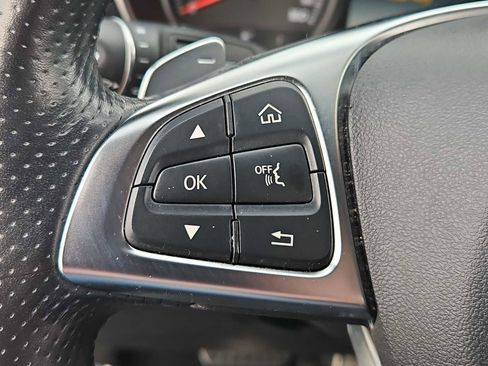 Used 2019 Mercedes-Benz GLC 350e GLC 350e image 24