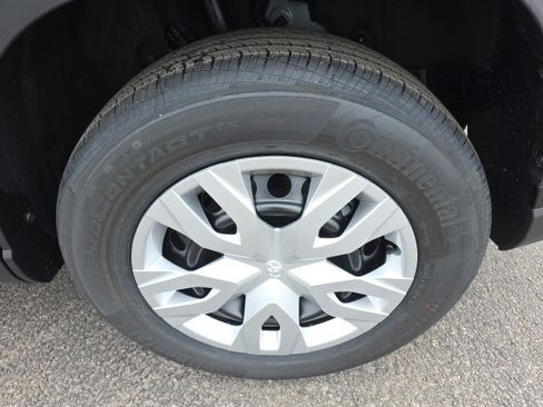 New 2026 Toyota Corolla Cross L image 6