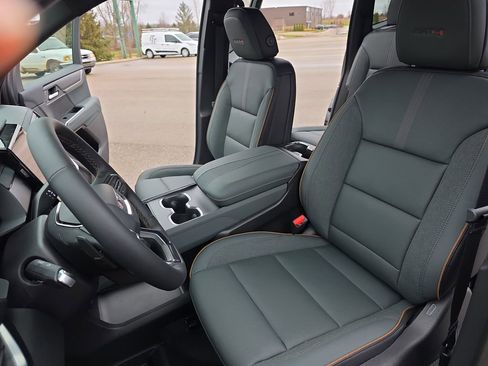 New 2026 GMC Acadia AT4 w/ Luxury Package image 16