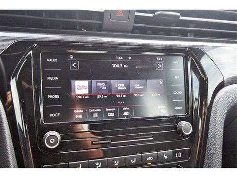 Used 2022 Volkswagen Passat 2.0T R-Line image 24