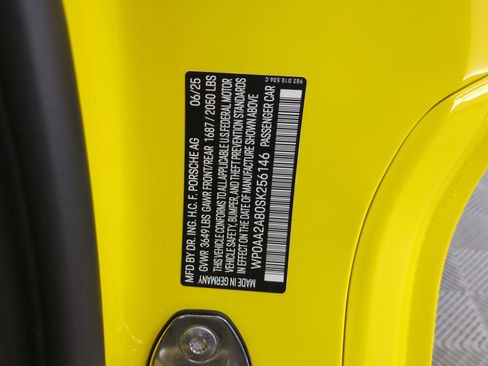 Certified 2025 Porsche 718 Cayman RWD image 22