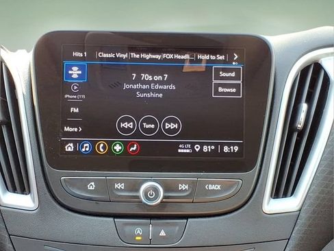 Used 2022 Chevrolet Malibu LT FWD image 16