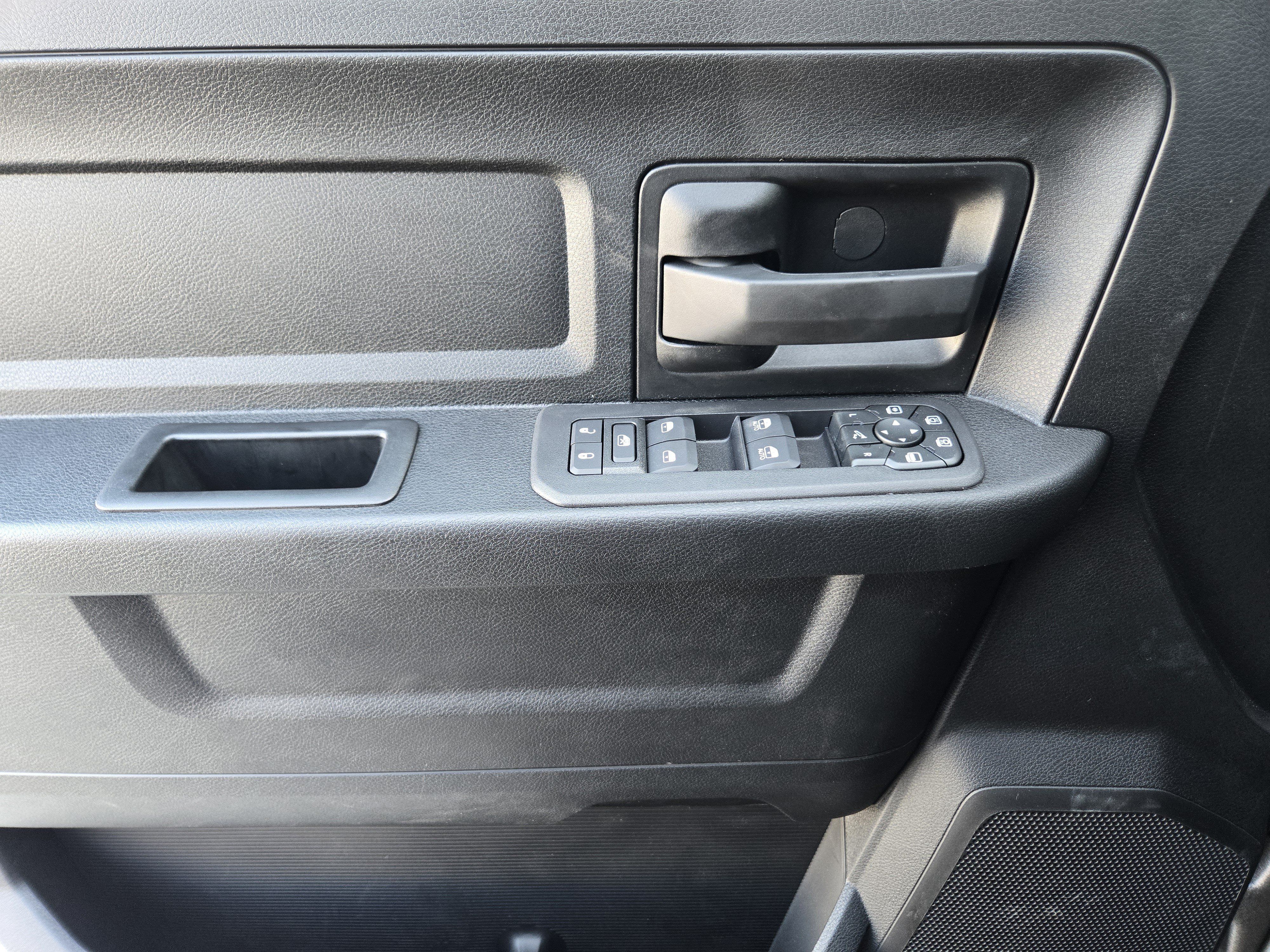 New 2027 RAM 2500 Tradesman AWD/4WD image 18