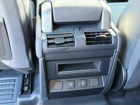 Used 2024 Land Rover Defender 110 S image 20