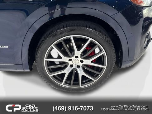 Used 2019 Maserati Levante GranLusso AWD/4WD image 43