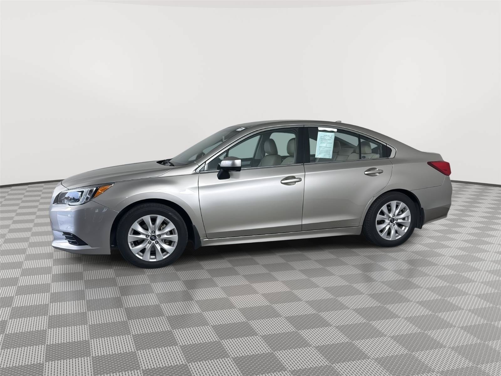 Used 2017 Subaru Legacy 2.5i Premium w/ Popular Package #1 AWD/4WD image 4