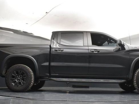 Used 2025 Chevrolet Silverado 1500 ZR2 w/ Technology Package AWD/4WD image 43