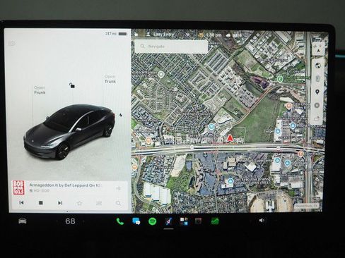 Used 2025 Tesla Model 3 Long Range RWD image 31