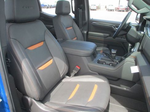 Used 2024 GMC Sierra 1500 AT4 w/ Technology Package AWD/4WD image 20