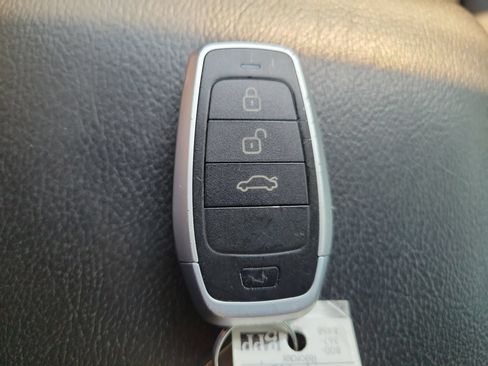 Used 2021 Jeep Wrangler Unlimited Rubicon AWD/4WD image 37