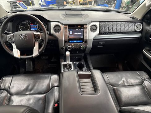 Used 2017 Toyota Tundra Platinum image 21