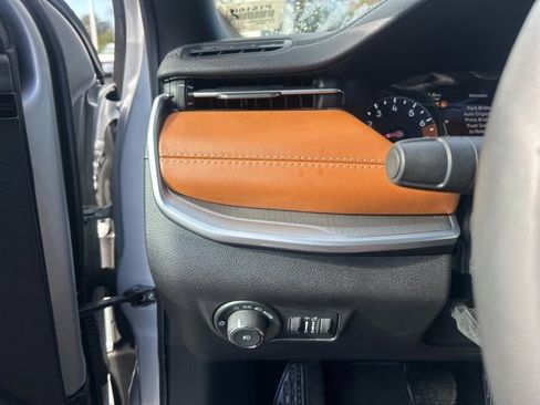 Used 2024 Jeep Compass Limited image 25