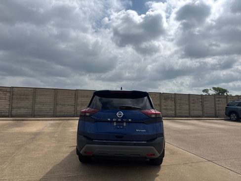 Used 2021 Nissan Rogue SV AWD/4WD image 19
