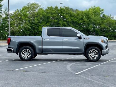Used 2022 GMC Sierra 1500 SLT w/ SLT Premium Plus Package AWD/4WD image 9