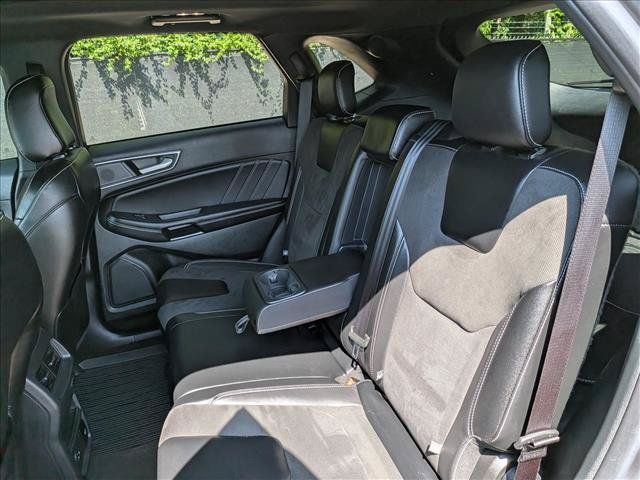 Used 2022 Ford Edge ST w/ Equipment Group 401A AWD/4WD image 25