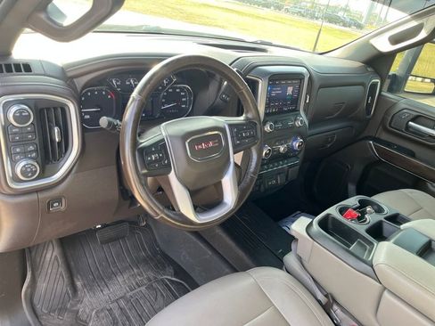 Used 2022 GMC Sierra 3500 SLT image 18