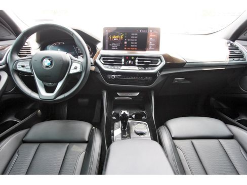 Used 2024 BMW X4 xDrive30i AWD/4WD image 12