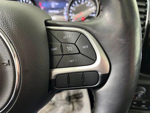 Used 2020 Jeep Compass Limited image 22