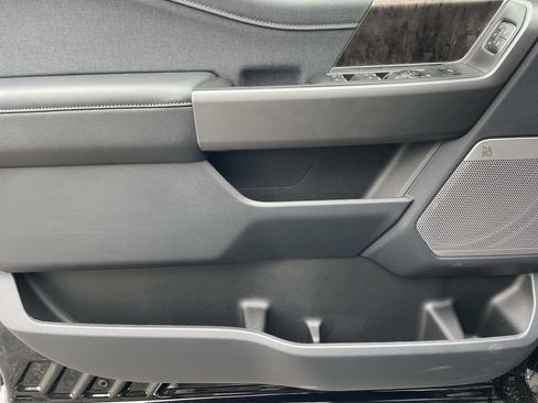 New 2025 Ford F250 Lariat w/ Lariat Ultimate Package image 19