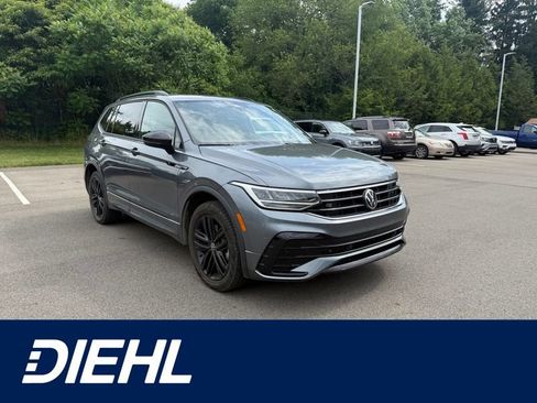 Used 2022 Volkswagen Tiguan SE R-Line AWD/4WD image 1
