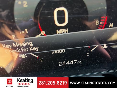 Used 2025 GMC Yukon Denali w/ Sun & Power Step Package image 19