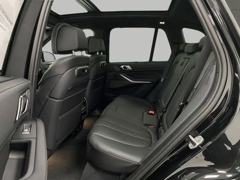 New 2026 BMW X5 M60i image 32