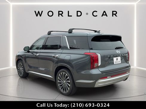 Used 2024 Hyundai Palisade Calligraphy image 6