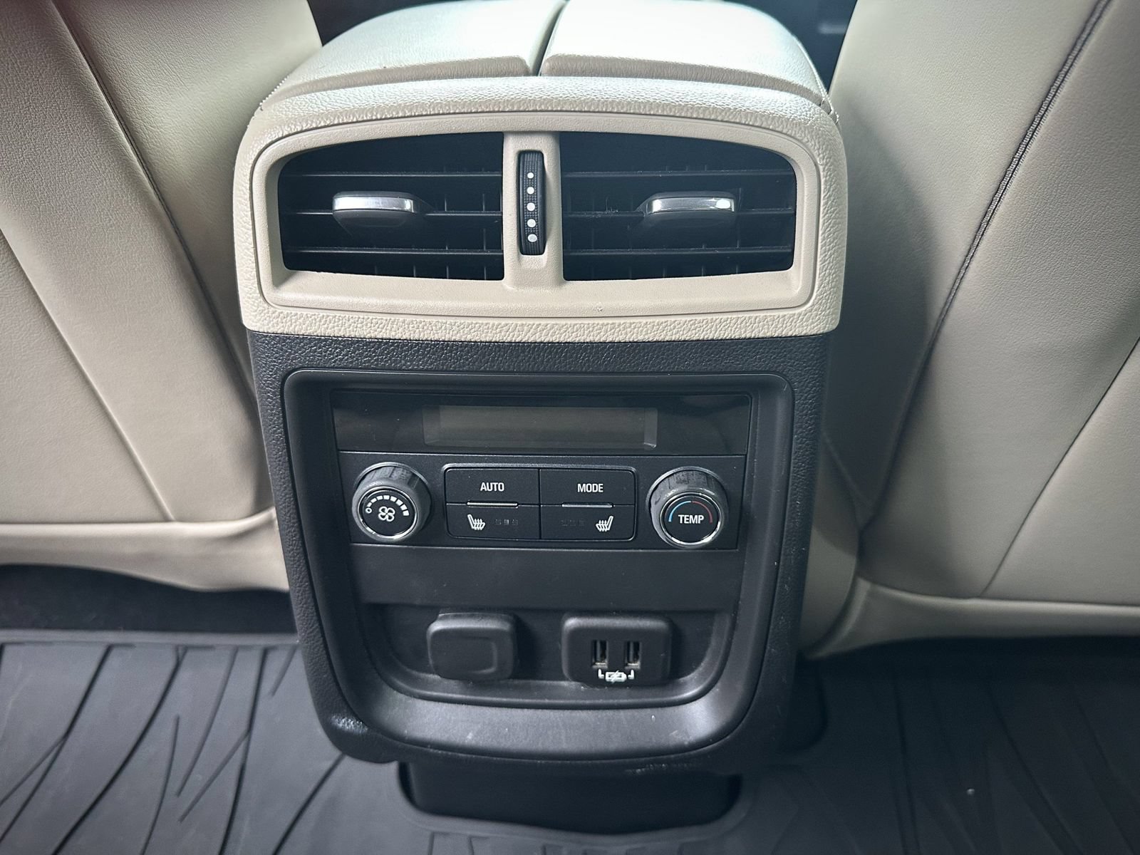 Used 2020 Buick Envision Premium AWD/4WD image 9